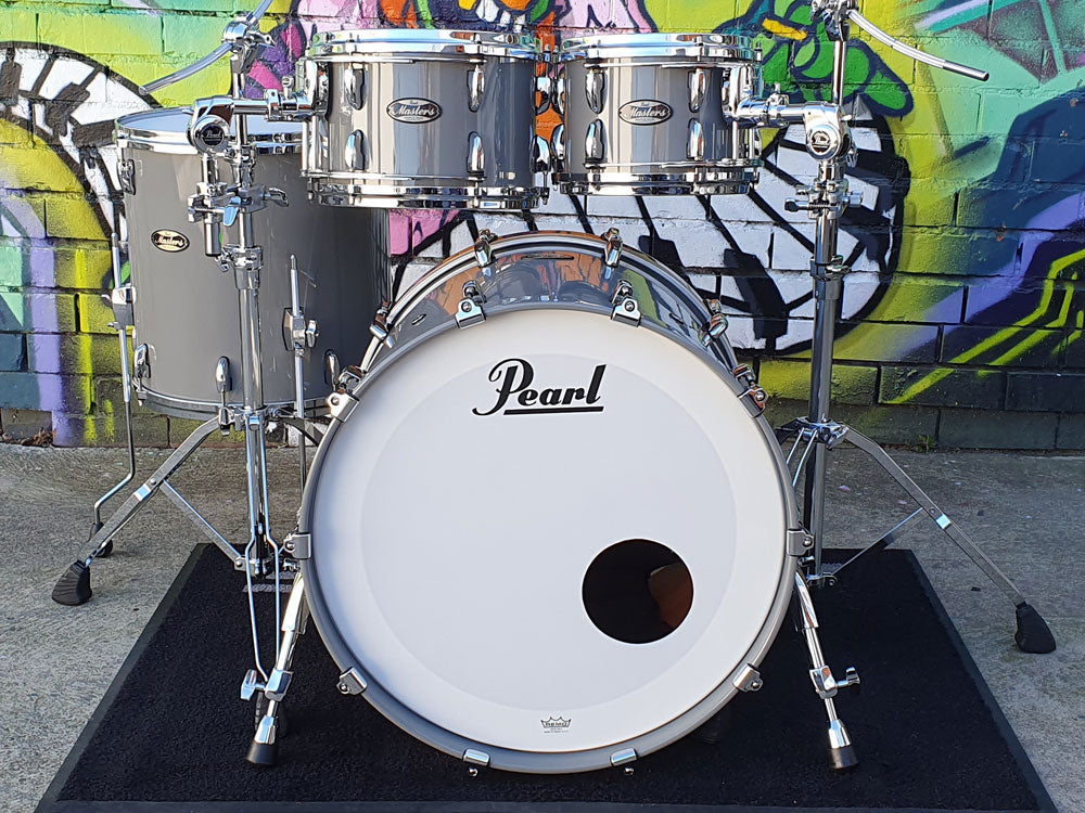 Pearl Masters Maple Gum 22" 4 Piece Shell Pack - Putty Grey